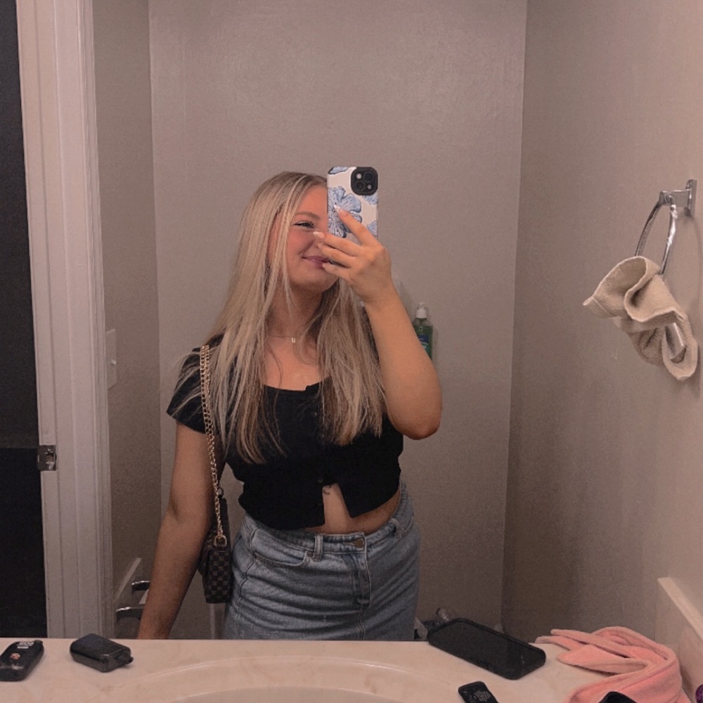 Meet your Posher, Lillie